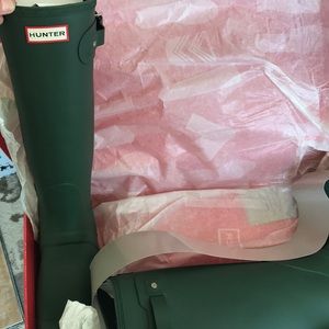 New in Box Size US10 Green Matte Women Hunter Boot